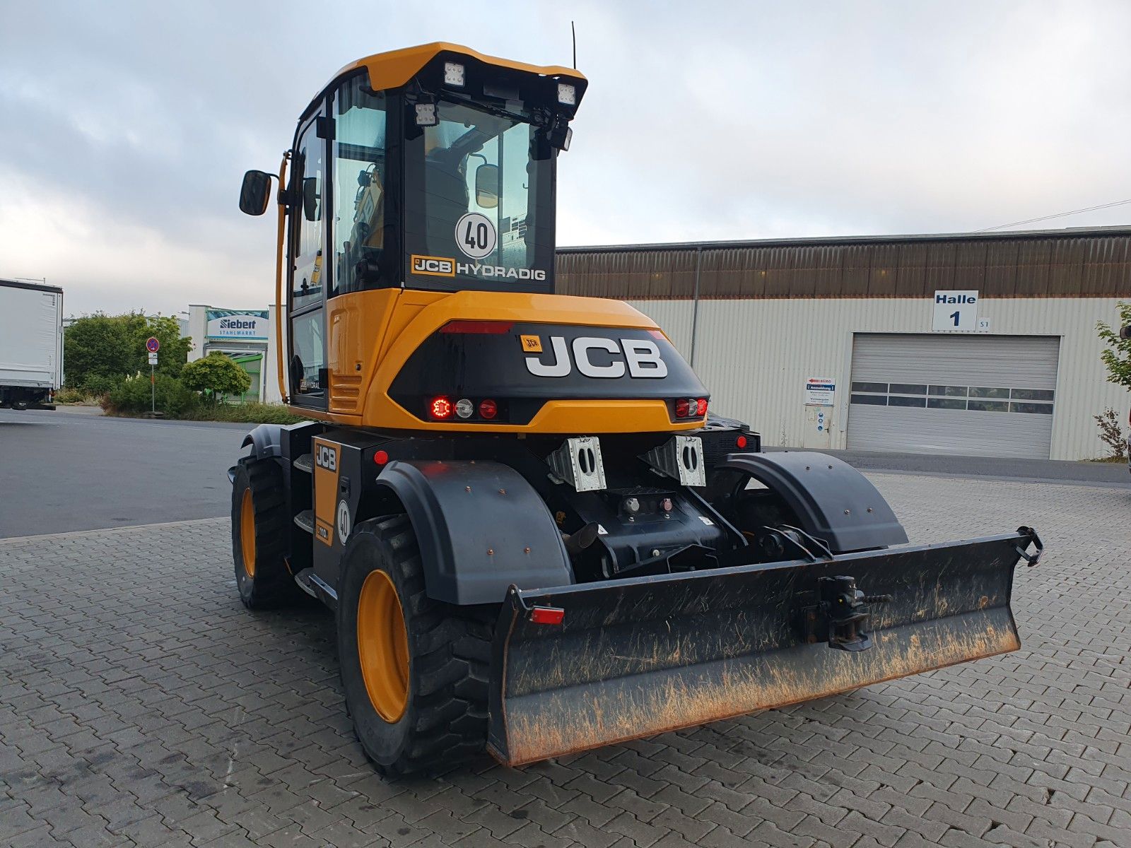 Fahrzeugabbildung JCB Hydradig 110W / Pratzen / nur 572h! / 2023