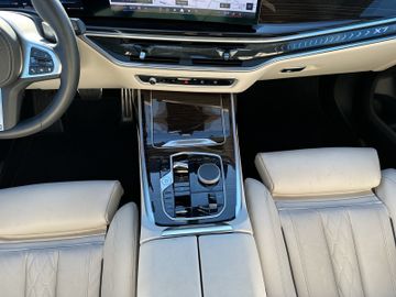 BMW X7 - 12