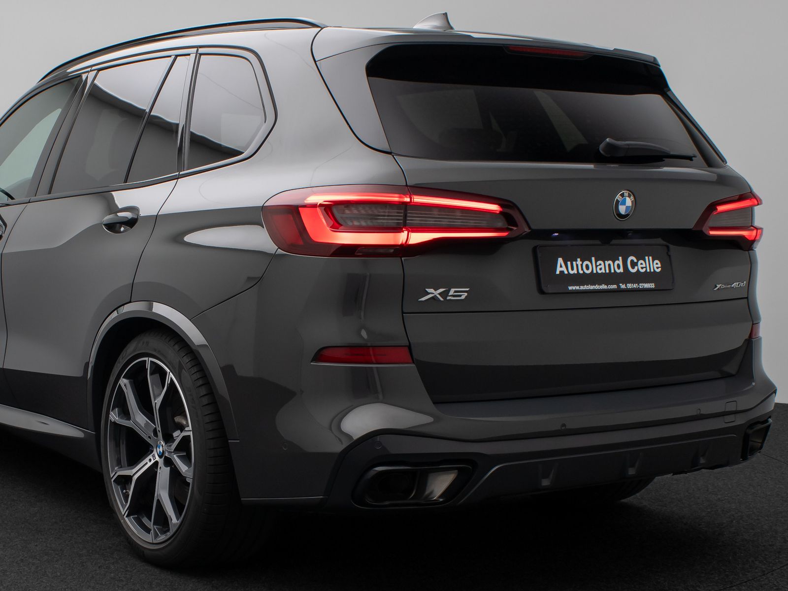 Fahrzeugabbildung BMW X5 xD40d M Sport Panorama Laser 360°HUD DAB H/K