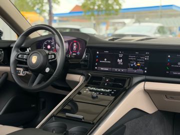 Porsche Panamera - 11