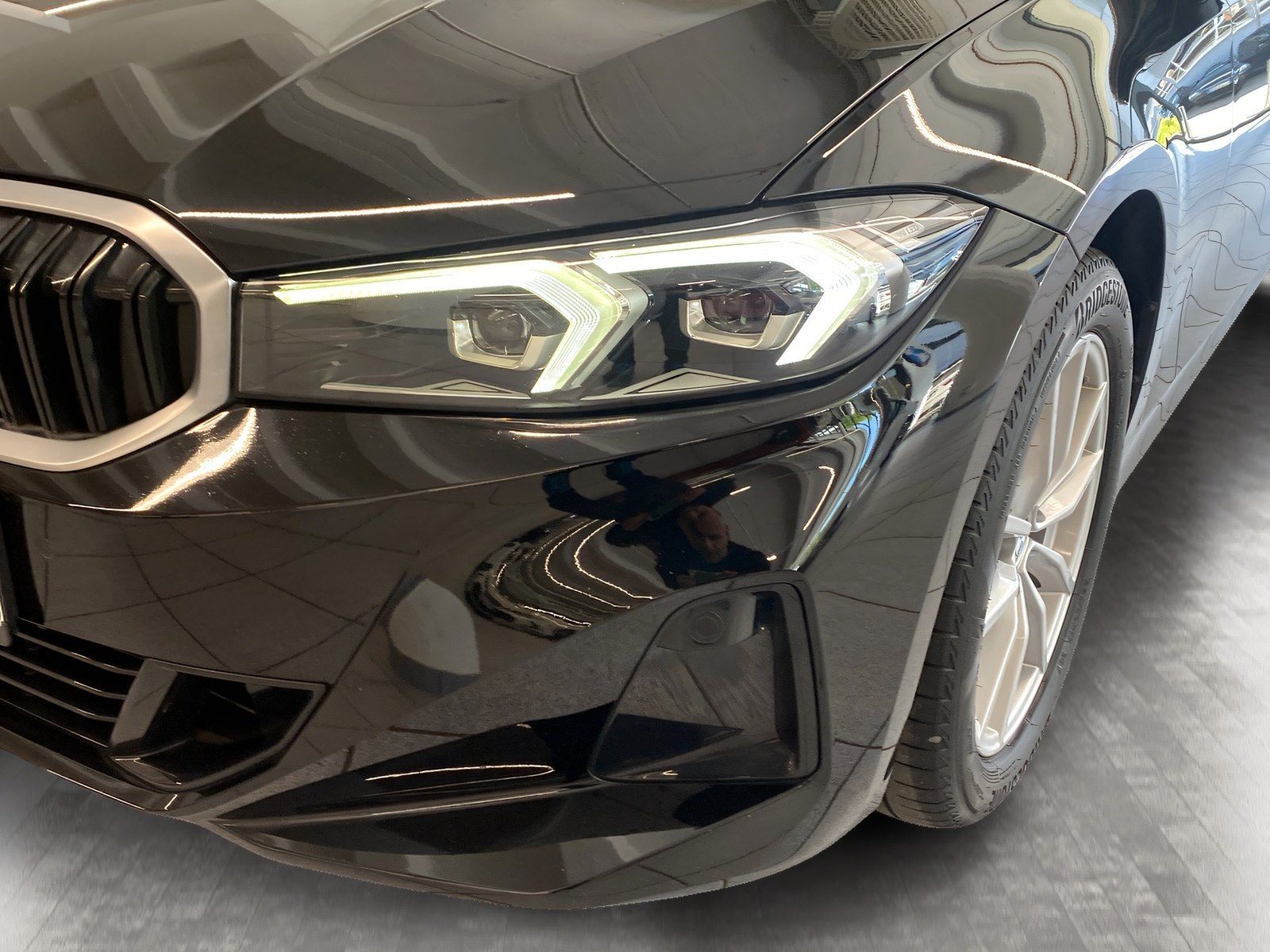 BMW 320i Touring Navi AHK PDC Sportsitze foto 8