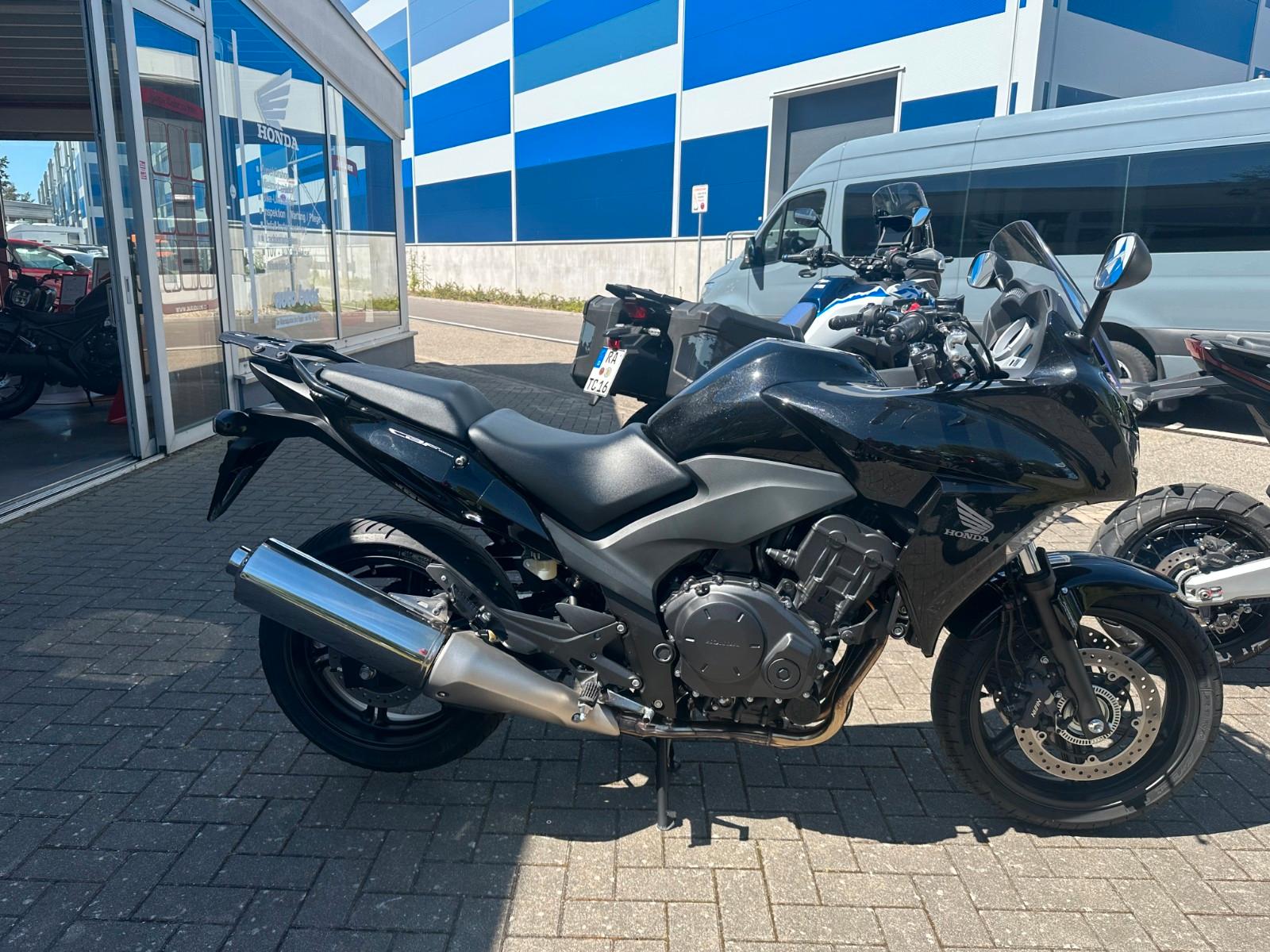 Honda CBF 1000 F   1.hand