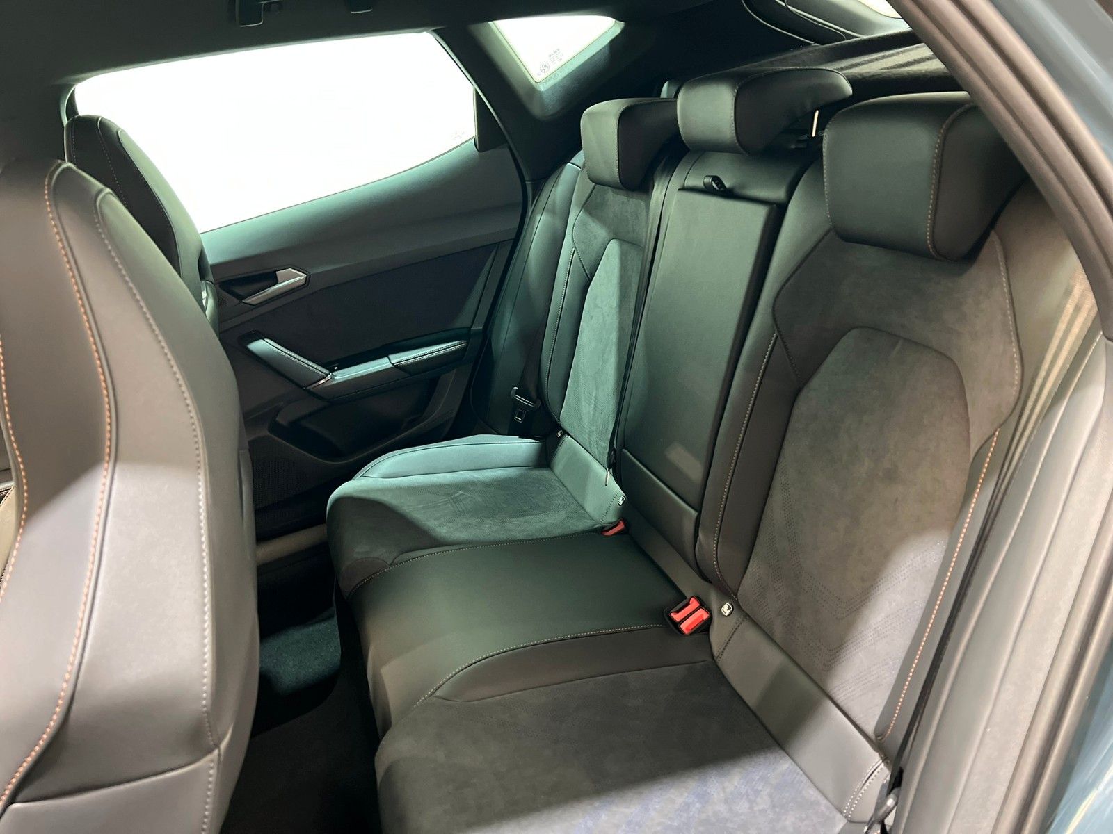 Fahrzeugabbildung CUPRA Formentor 2.0 TSI 245kW VZ DSG 4Drive