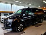 Mercedes-Benz V 300d 9G extralang*Mod 25*Leder*ACC*8 Sitz*360° - Mercedes-Benz V-Klasse Gebrauchtwagen in Düsseldorf
