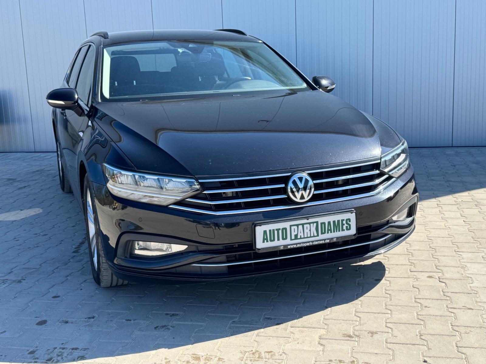Volkswagen Passat Kombi DSG Led Navi ACC AHK Kamera