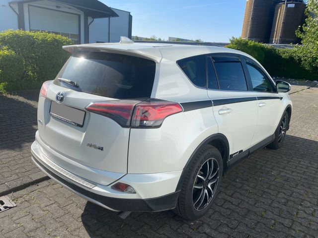 TOYOTA RAV 4