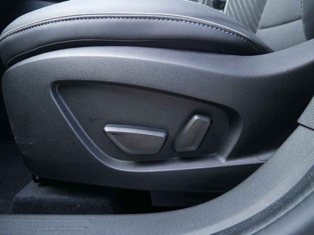 Fahrzeugabbildung Renault Symbioz Iconic E-Tech Full Hybrid 145