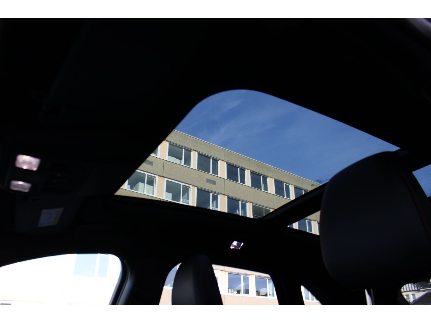 FORD Kuga ST-Line X LED AHK Navi GJR RFK el. Heckkla - Image 33