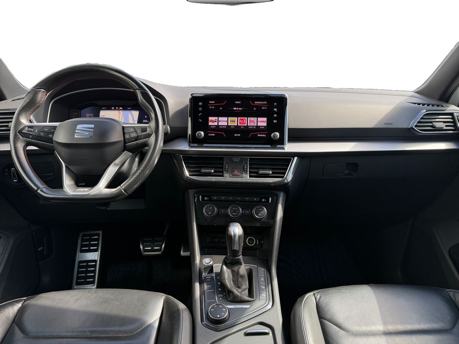 Fahrzeugabbildung SEAT Tarraco 2.0 TDI FR 4Drive PANO STANDHEIZUNG AHK