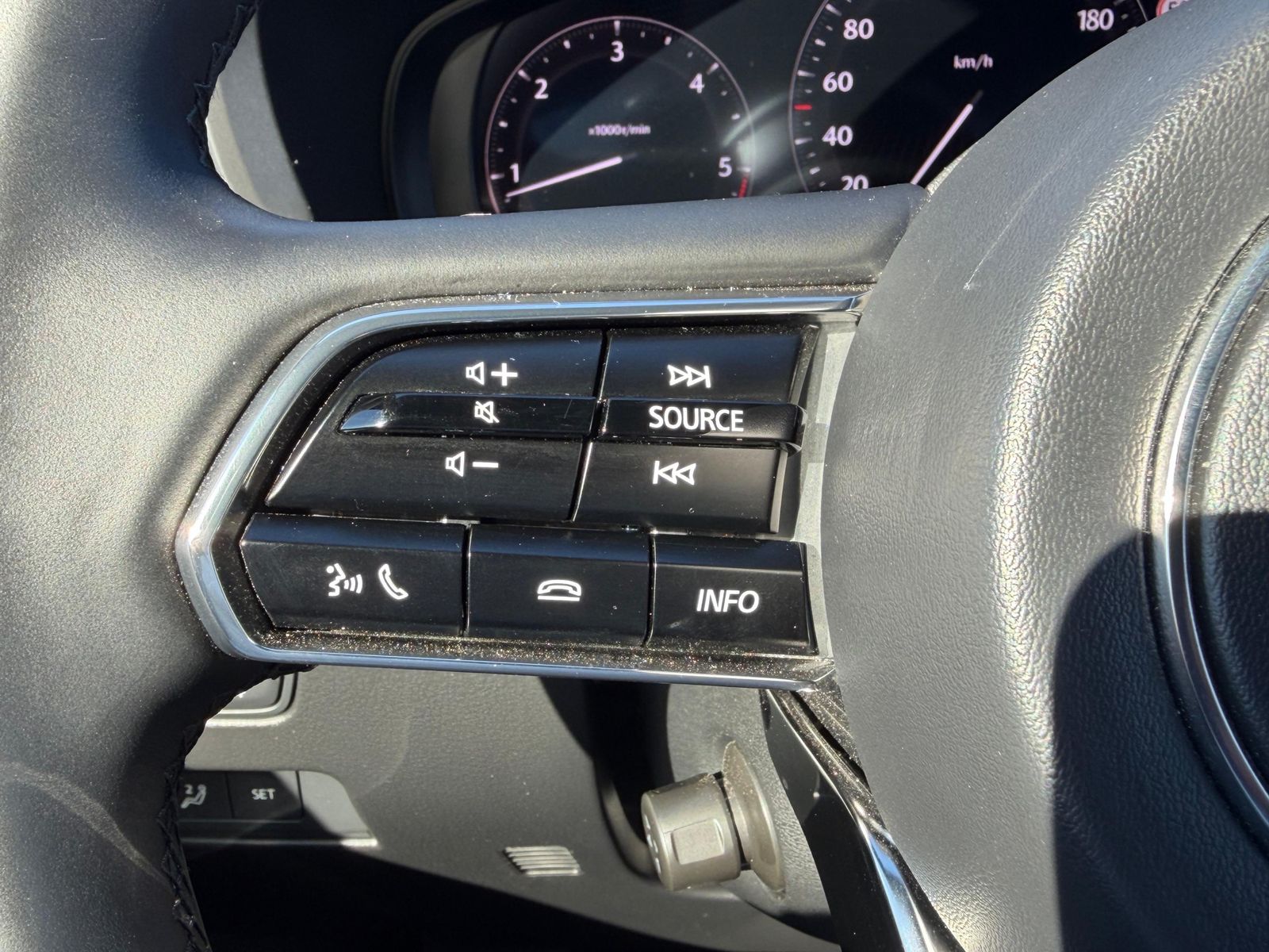 Fahrzeugabbildung Mazda CX-80 Homura+ AWD 6SIT*PANO*HUD*BOSE*NAPPA*360°