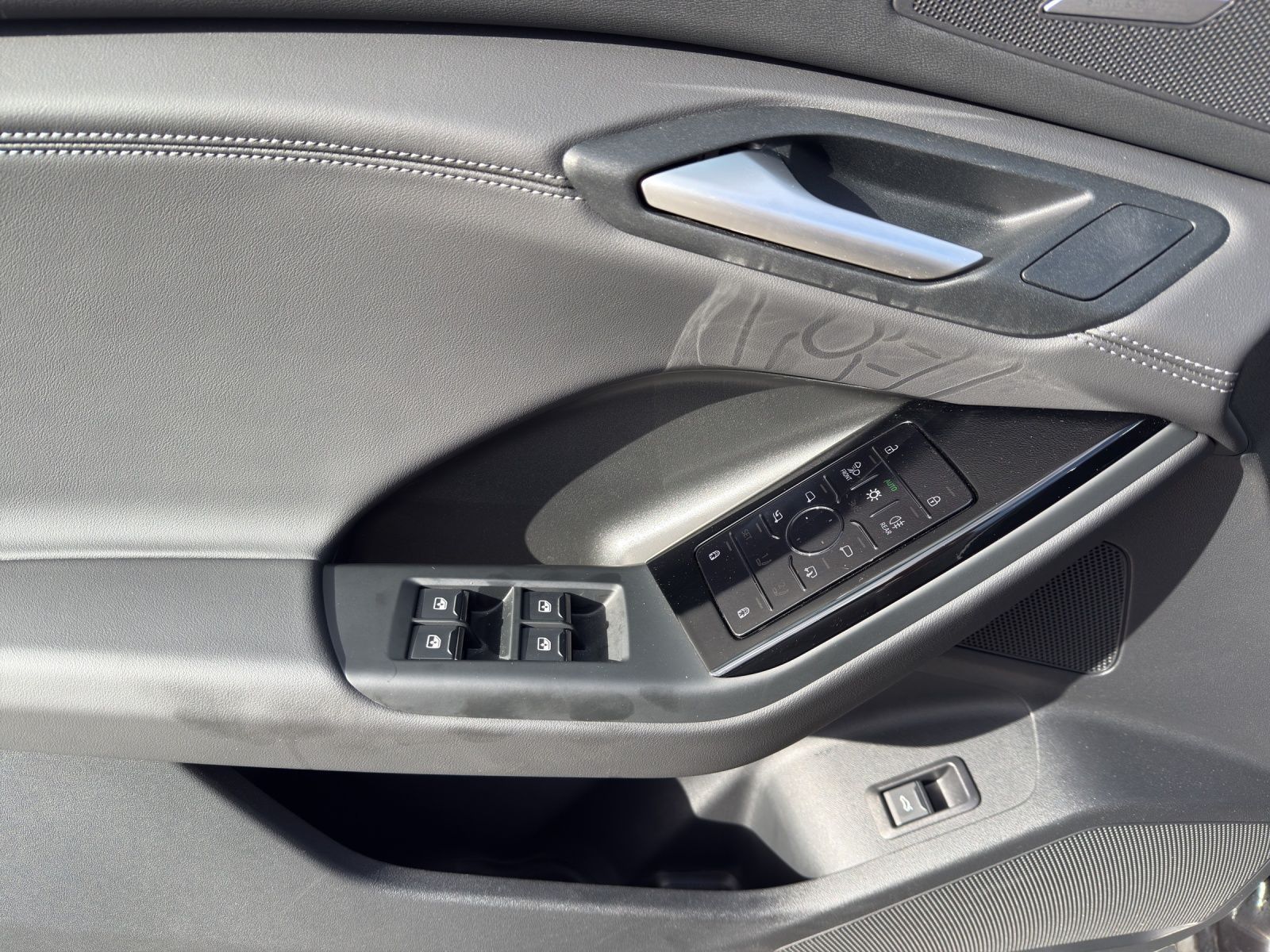 Audi Q6 e-tron - Bild 14