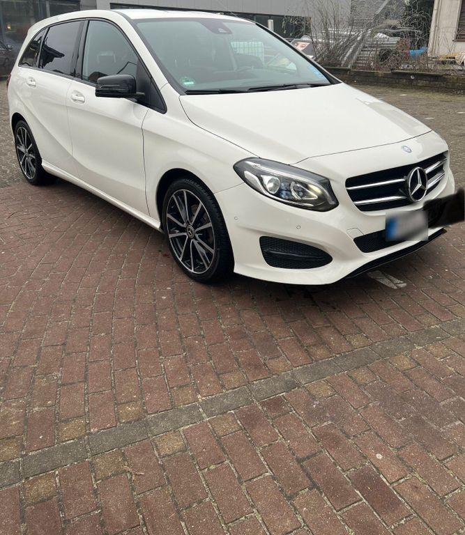 Image of Mercedes-Benz B 180