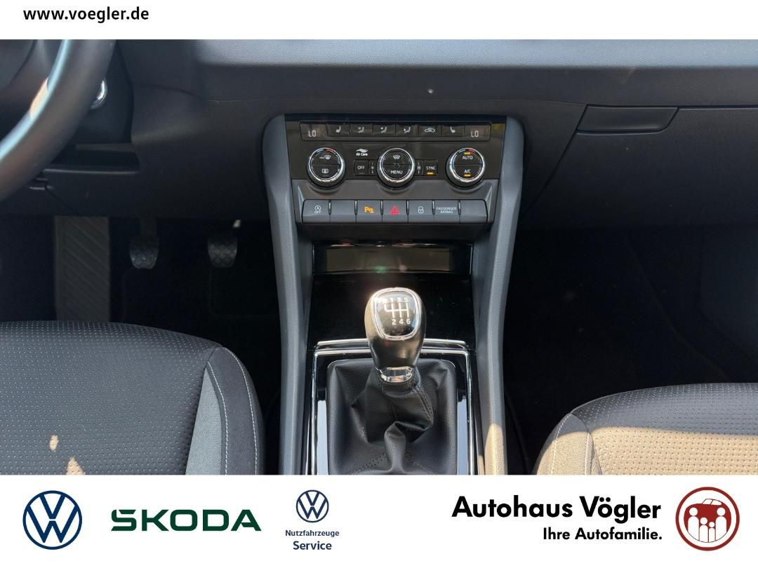 Karoq 1,5 TSI Tour Navi Kamera Matrix ACC Digit
