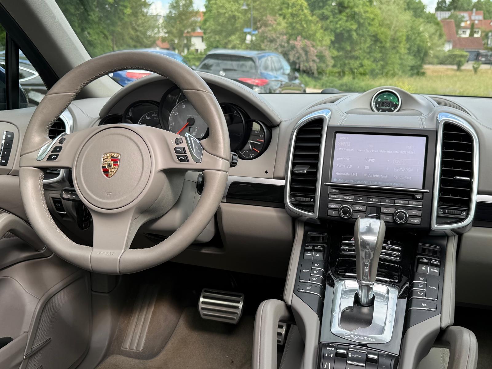 PORSCHE CAYENNE S - TOIT PANO - 2EME MAIN