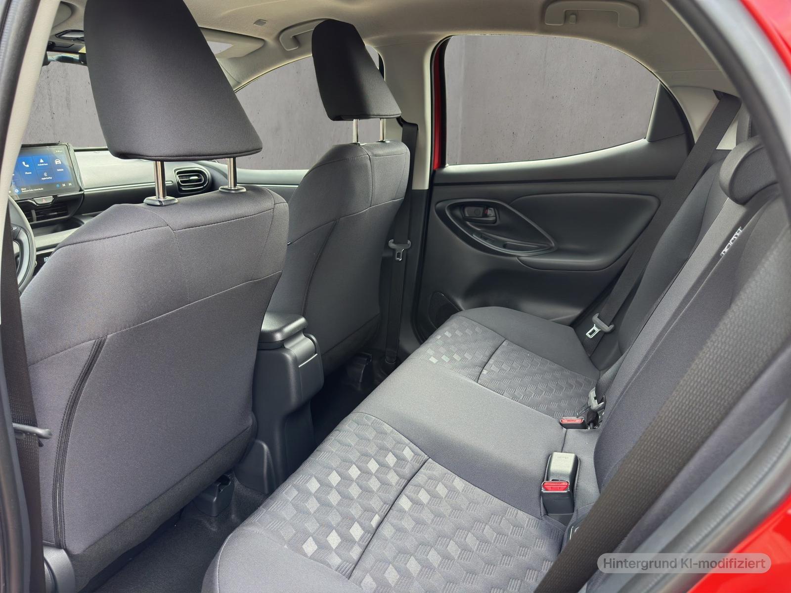 Mazda 2 Hybrid VVT-i 116 PS CVT FWD CENTRE