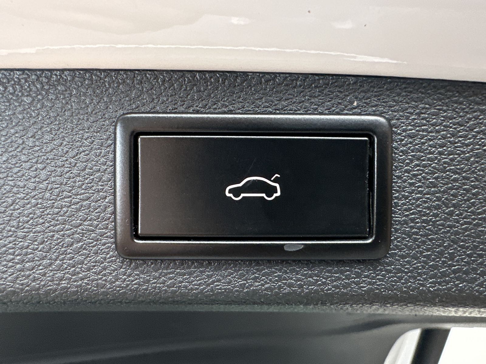 Fahrzeugabbildung SKODA Kodiaq 2.0 TDI DSG Drive 125 NAV+LED+AHK+PANO+VC