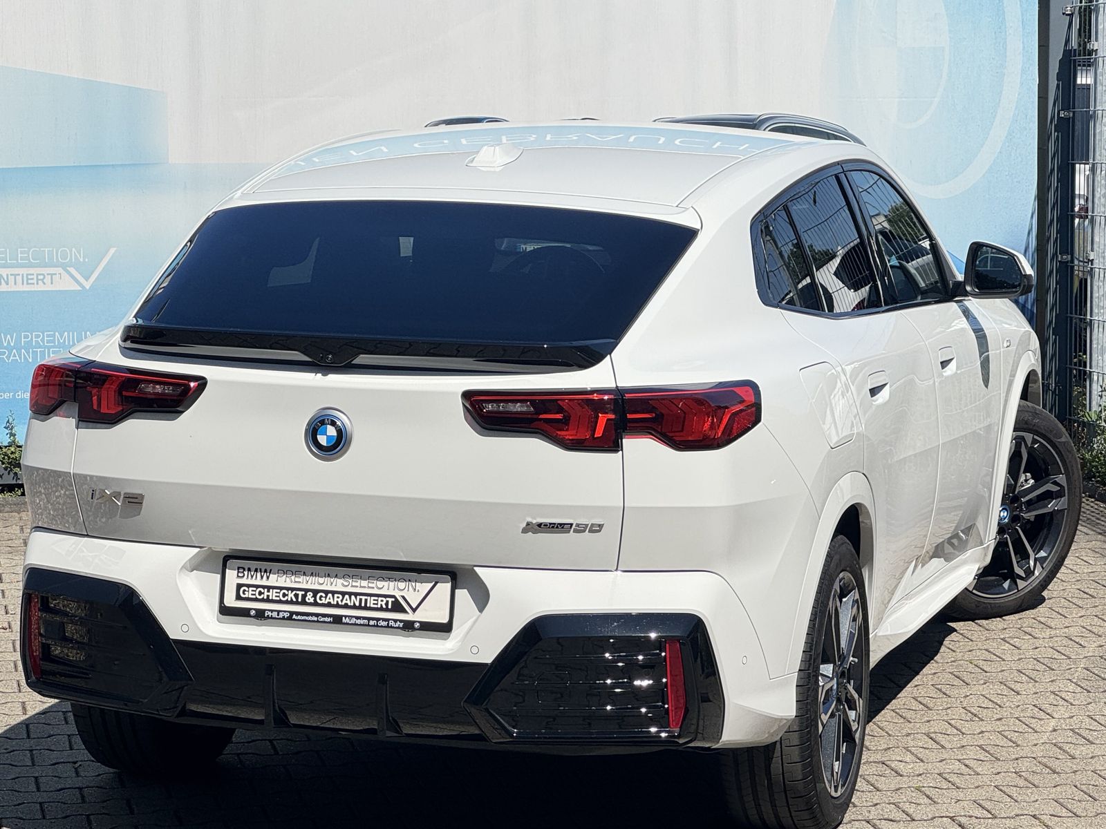 BMW iX2 - Bild 3