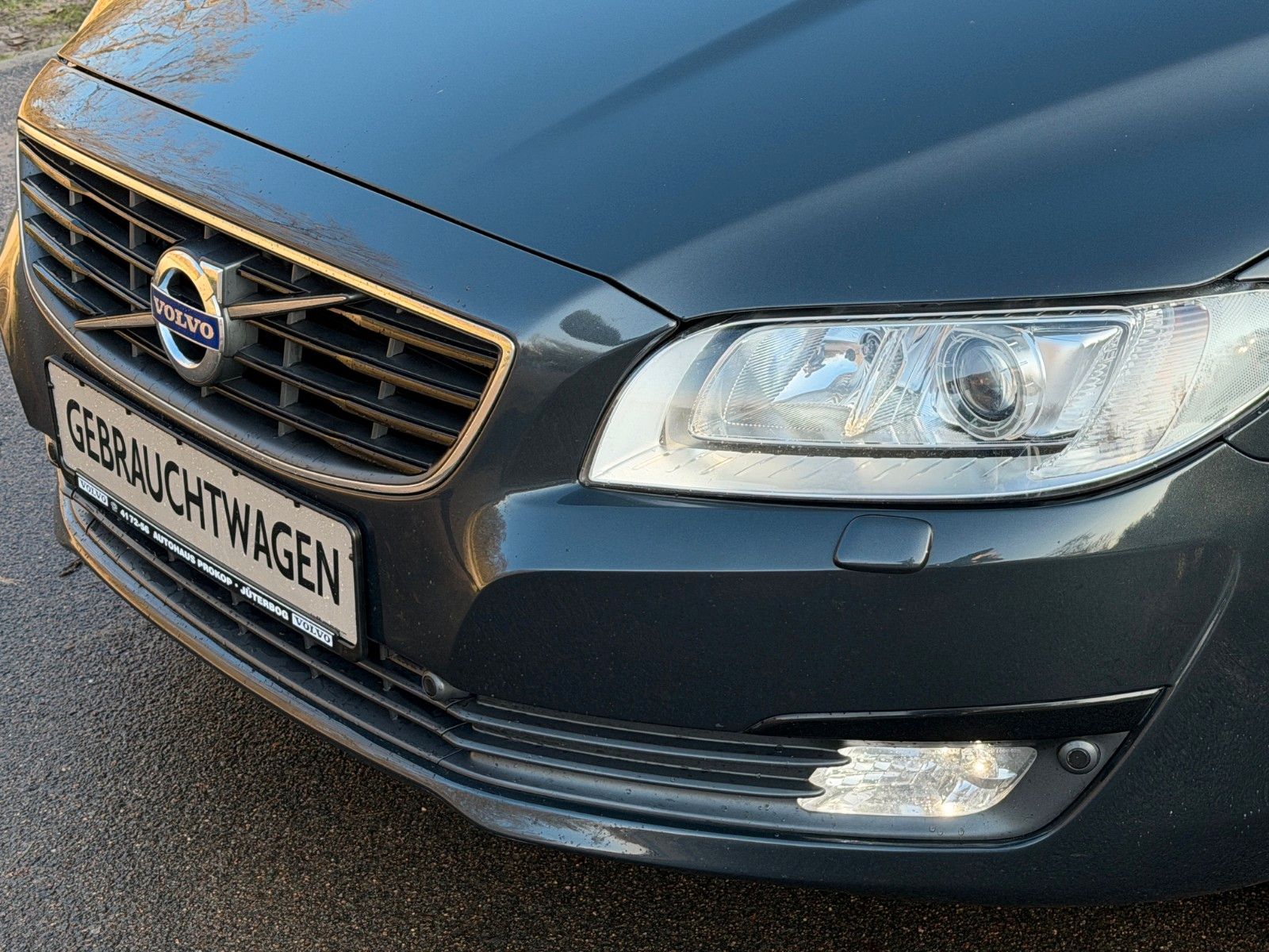 Fahrzeugabbildung Volvo V70 D4 Linje Svart *Allwetter*Bi-Xenon*Standhzg*