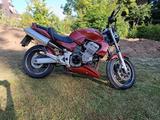 Honda Hornet CB900F - HONDA CB 900 F HORNET