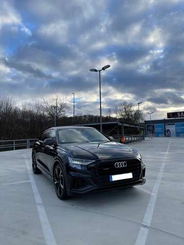 Audi Q8 55 TFSI quattro tiptronic competition pl