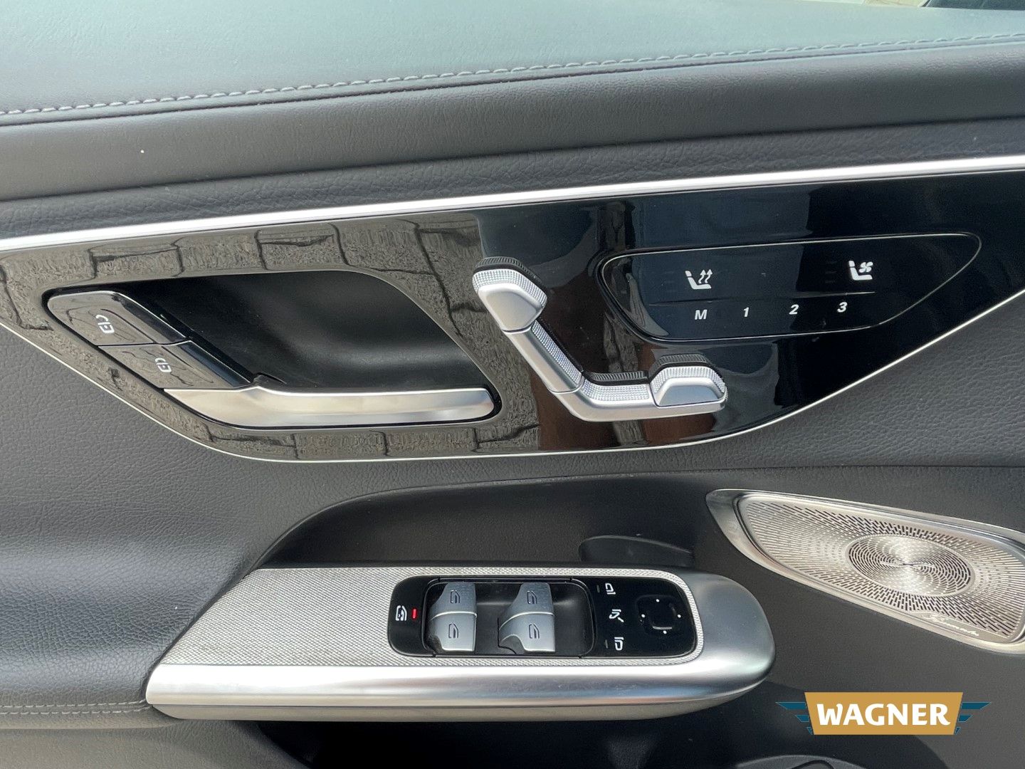 Fahrzeugabbildung Mercedes-Benz GLC 220 d 4Matic Memory Sitze Sitzheizung