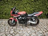 Yamaha FZS 600