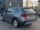 BMW X1 18 i sDrive Automatik *KLIMA*NAVI*SHZ* - BMW Gebrauchtwagen von 2011