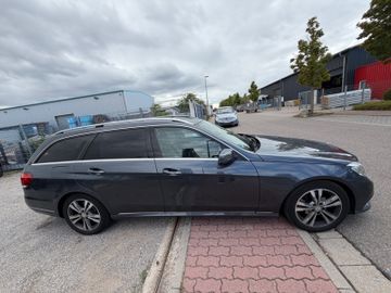 Mercedes E 200 - 4
