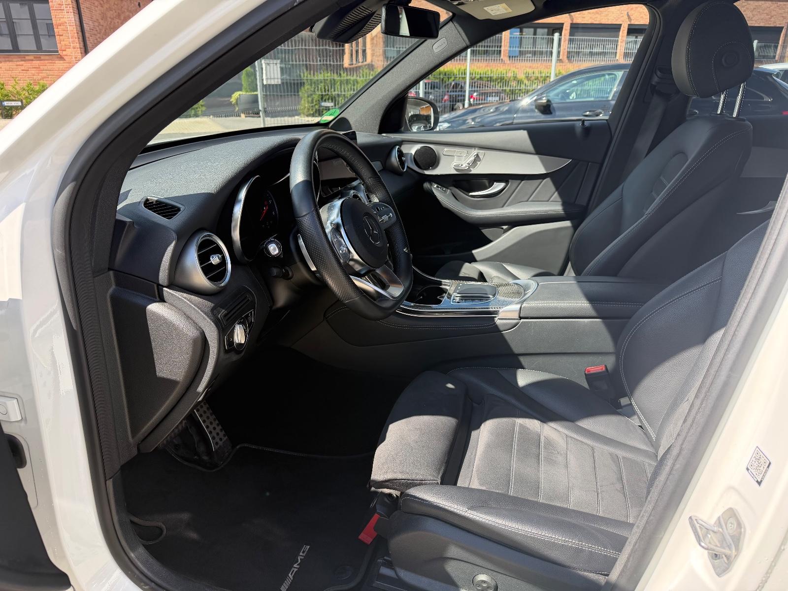 Mercedes-Benz GLC 300d 4Matic*AMG*AHK*Pano*Memory*Distr*360°