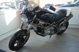 Ducati Monster M900 - DUCATI 900