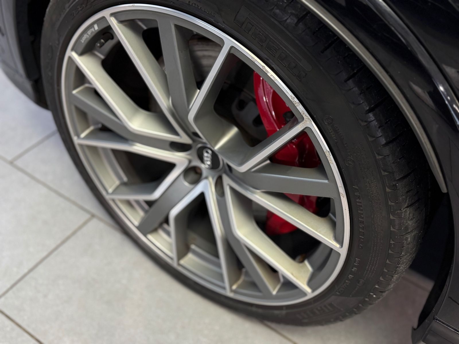 Fahrzeugabbildung Audi SQ7 4.0 TDI quattro|3D BANG&OLUFSEN|PANORAMA|AHK