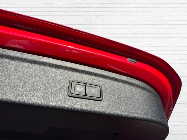 Fahrzeugabbildung Audi A3 Sportback 40 TFSIe 204 PS S tronic MMI SHZG P