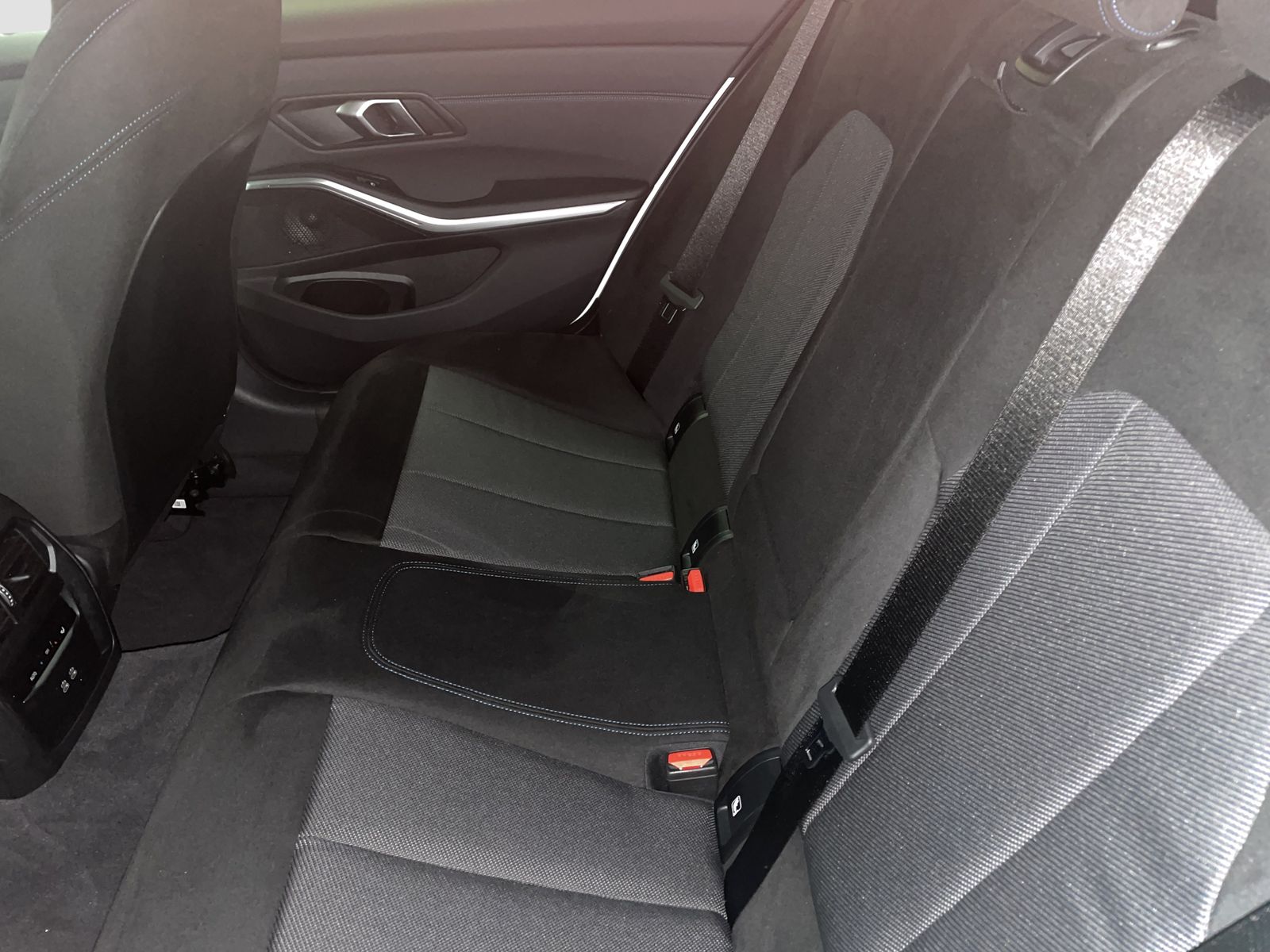 BMW 330 - Bild 13