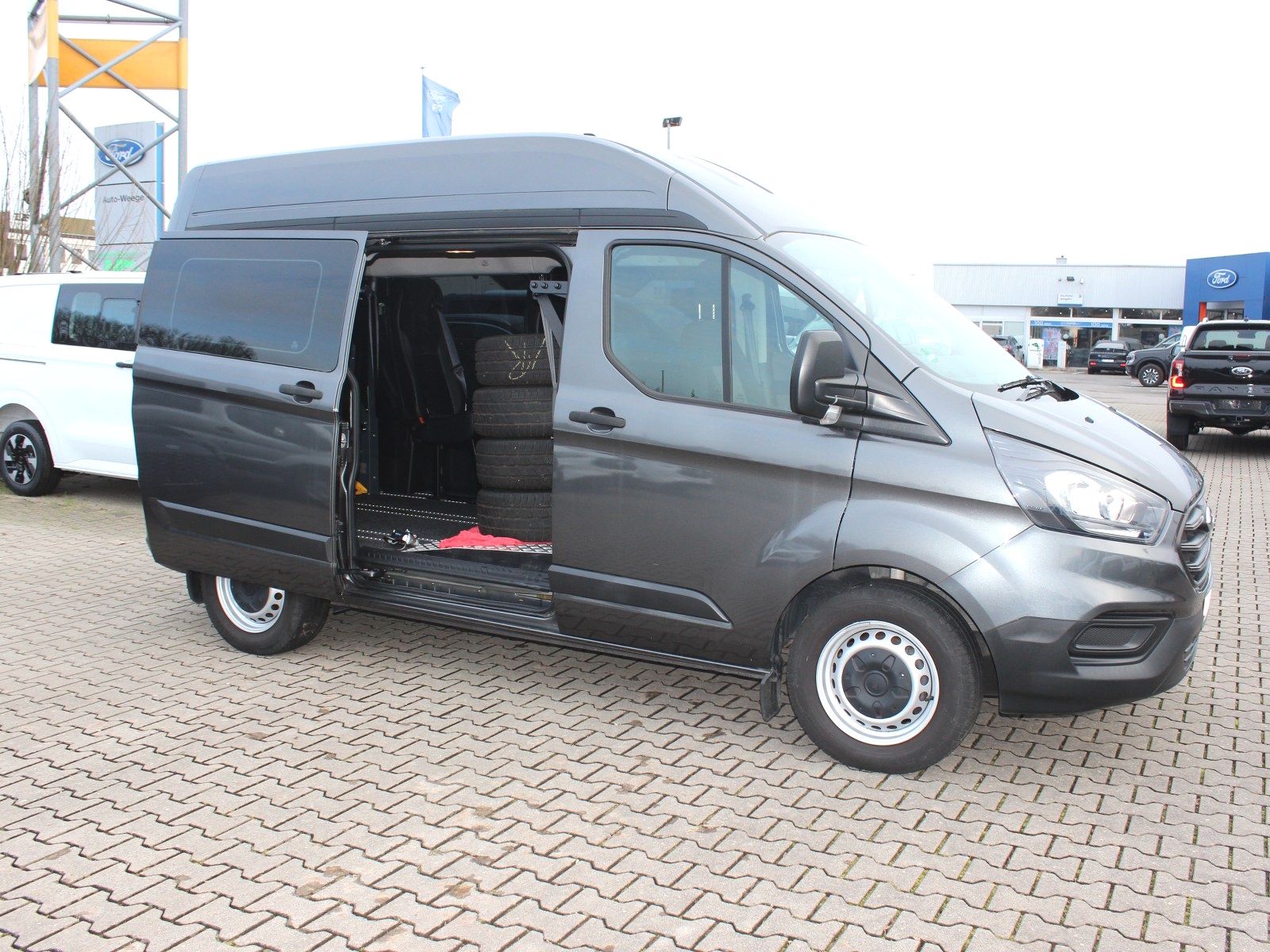 Fahrzeugabbildung Ford Transit Custom 320 L1 2,0 TDCi