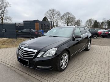 Mercedes E 300 - 1