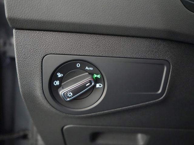 Tiguan R-LINE TDI DSG+AHK+MATRIX LED+NAVI+RÜCKFA