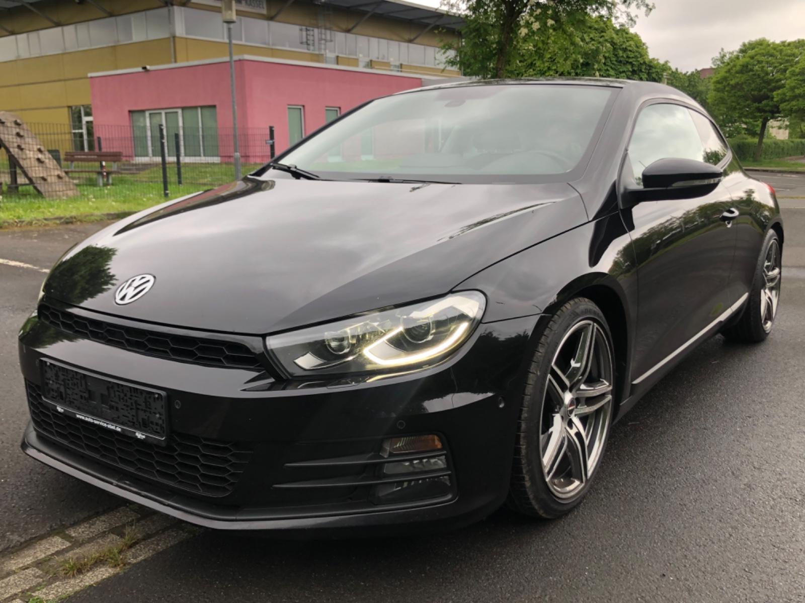 Volkswagen Scirocco 2,0 TDI DSG BMT 184PS+Scheckheft+Navi
