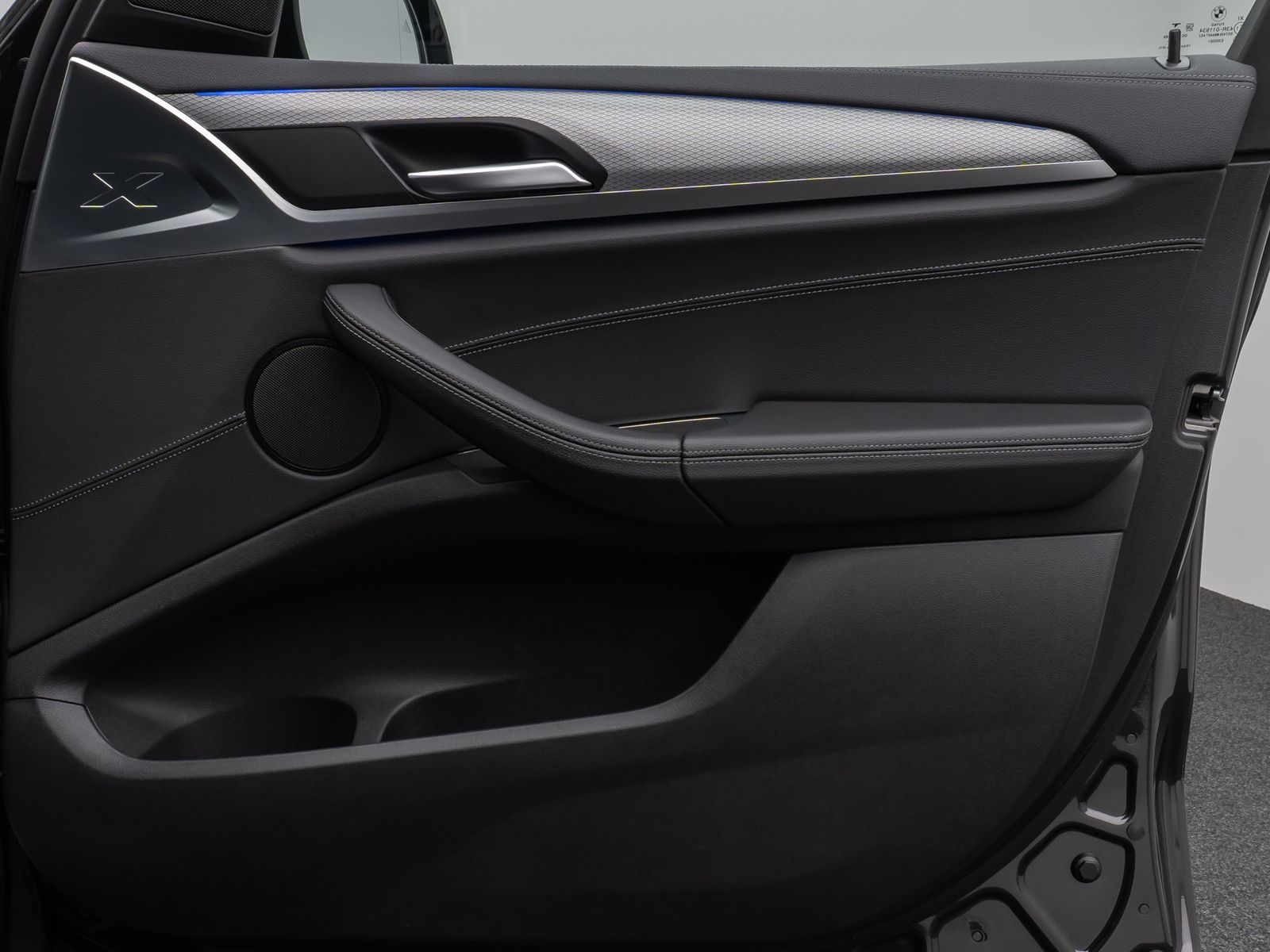 Fahrzeugabbildung BMW X3 M40i Panorama Kamera HUD DAB HiFi AHK Komfort