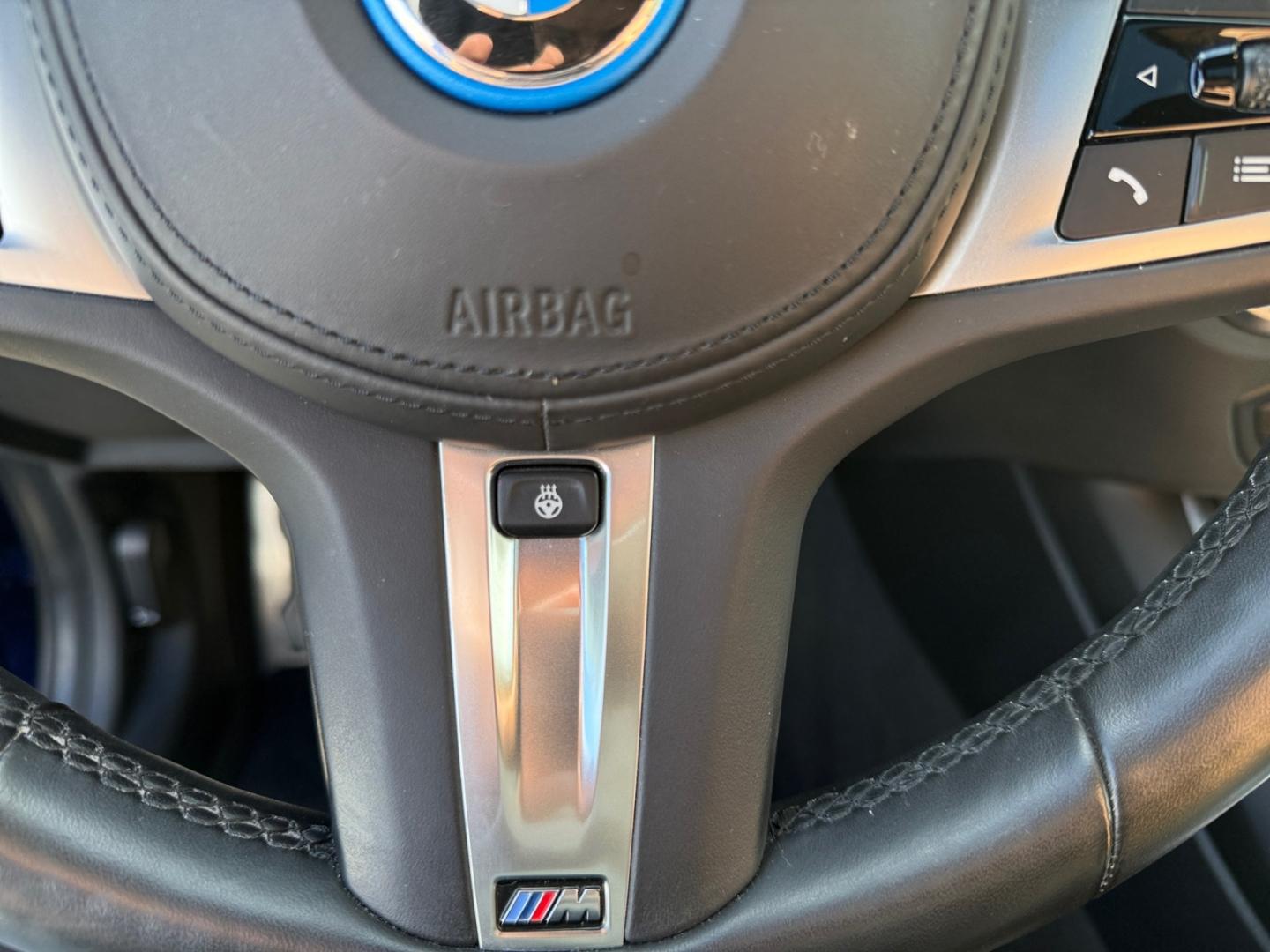 BMW 330 e xDrive M Sport Touring*Laser*Pano*HuD*360°