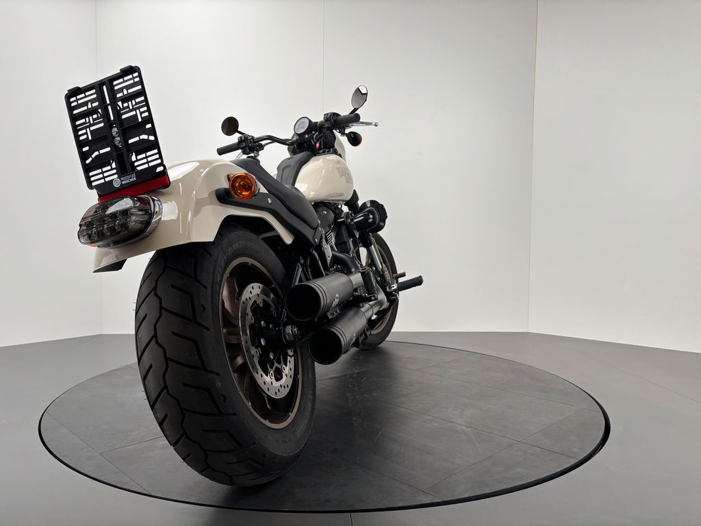 Fahrzeugabbildung Harley-Davidson LOW RIDER S FXLRS *NEUWERTIG *JEKILL&HYDE