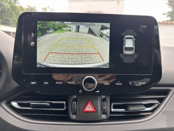 Hyundai i30 cw  1.6CRDI DCT+Kamera+Navi+DAB+Autom.+