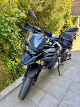 BMW F750 GS Triple Black, 2350 km, Top Ausst., neuw.