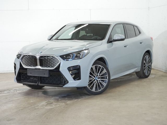 BMW iX2 xDrive30 |M Sportpaket |Aktivsitz |20" BMW I