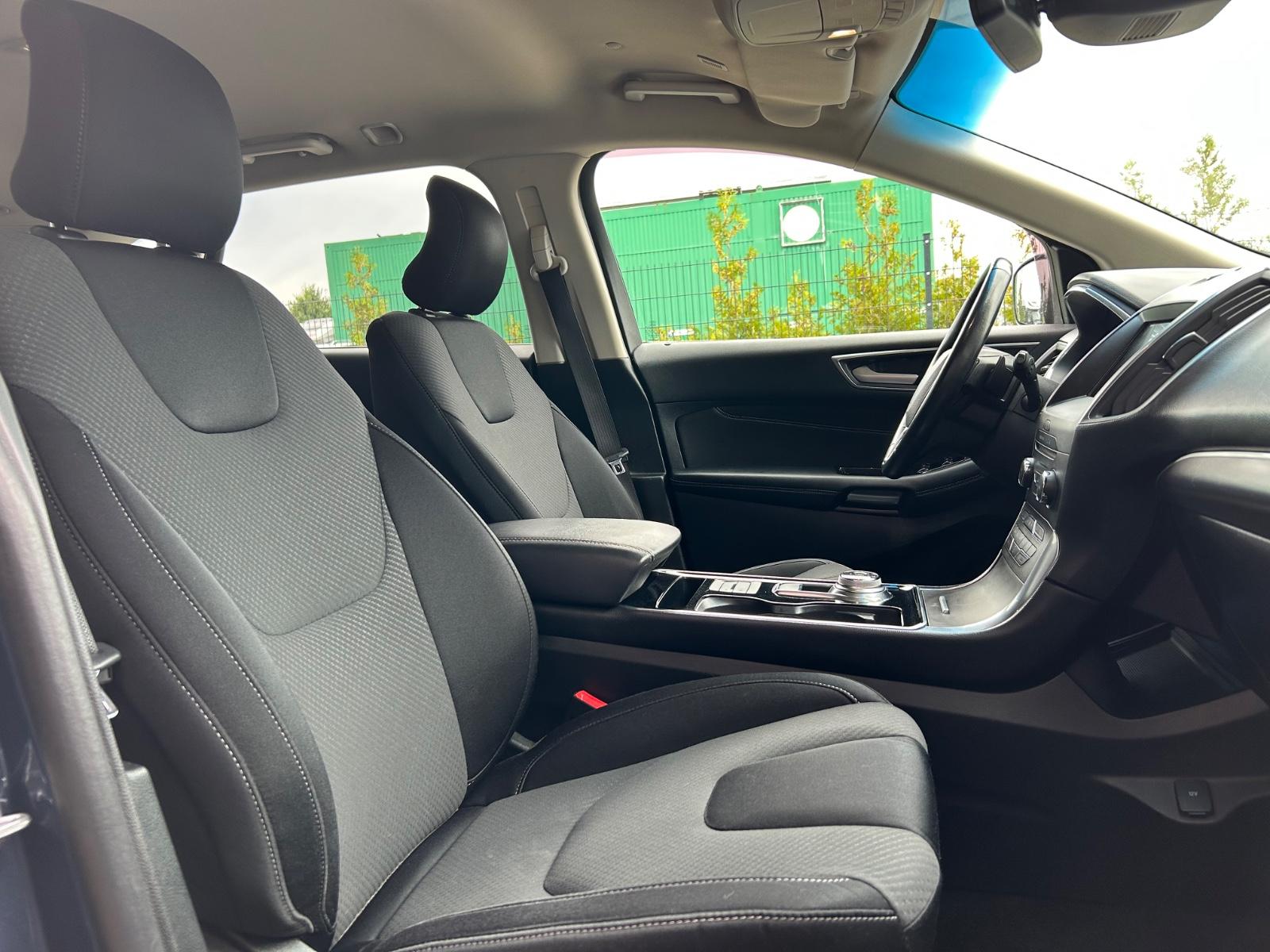 Ford Edge Titanium 4x4|AHK|Rückfahrkam|Apple|Navi