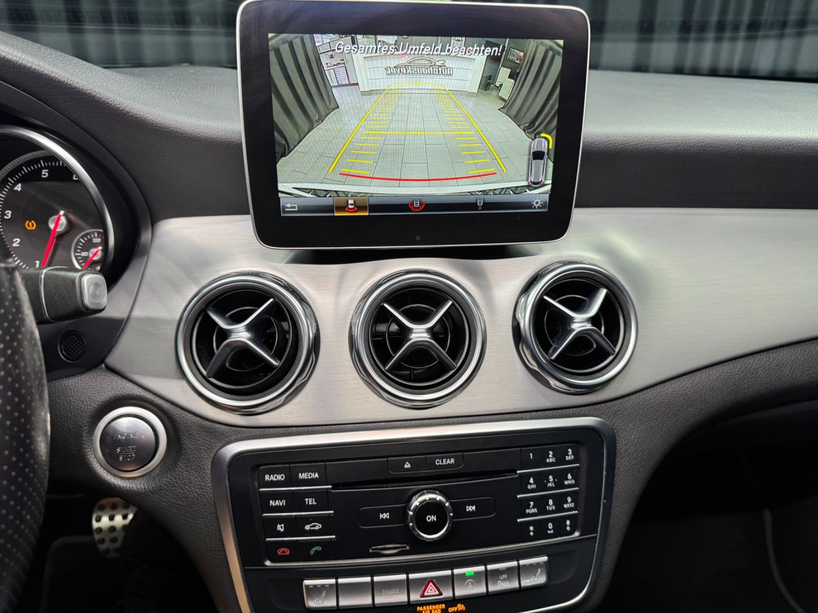 Fahrzeugabbildung Mercedes-Benz GLA 200|7G-AUTOMATIK|NAVI|LED|KAMERA|AHK|AMG-LIN