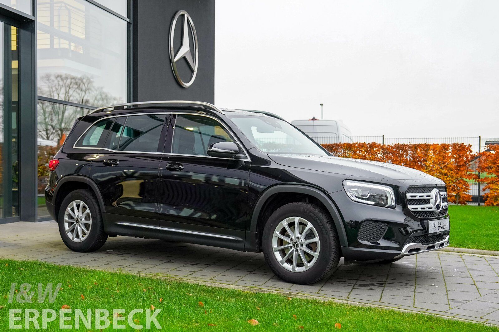 Fahrzeugabbildung Mercedes-Benz GLB 200 d Progressive Multibeam Kam EasyP Totwkl