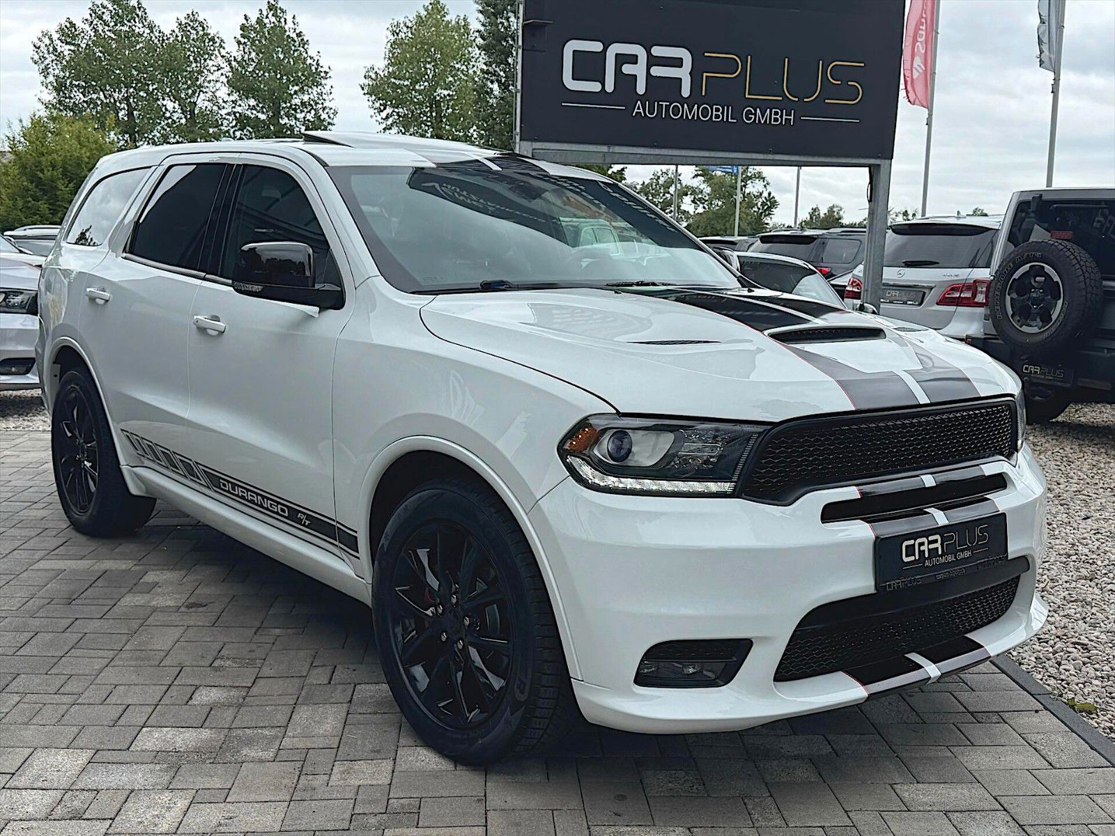 Fahrzeugabbildung Dodge Durango 5.7 V8 R/T 4x4 Night Paket *LED*7 Sitze*