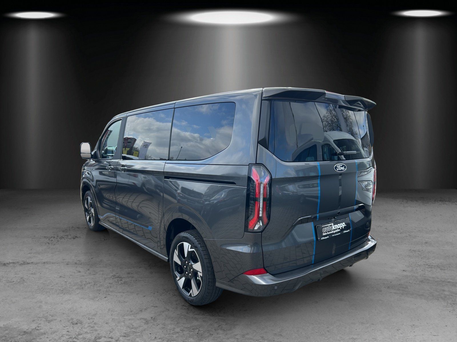 Fahrzeugabbildung Ford Tourneo Custom Sport L1  FGS 3.-5 Jahr