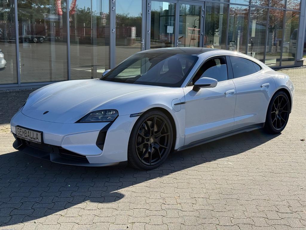 2024 Porsche Taycan TURBO S
