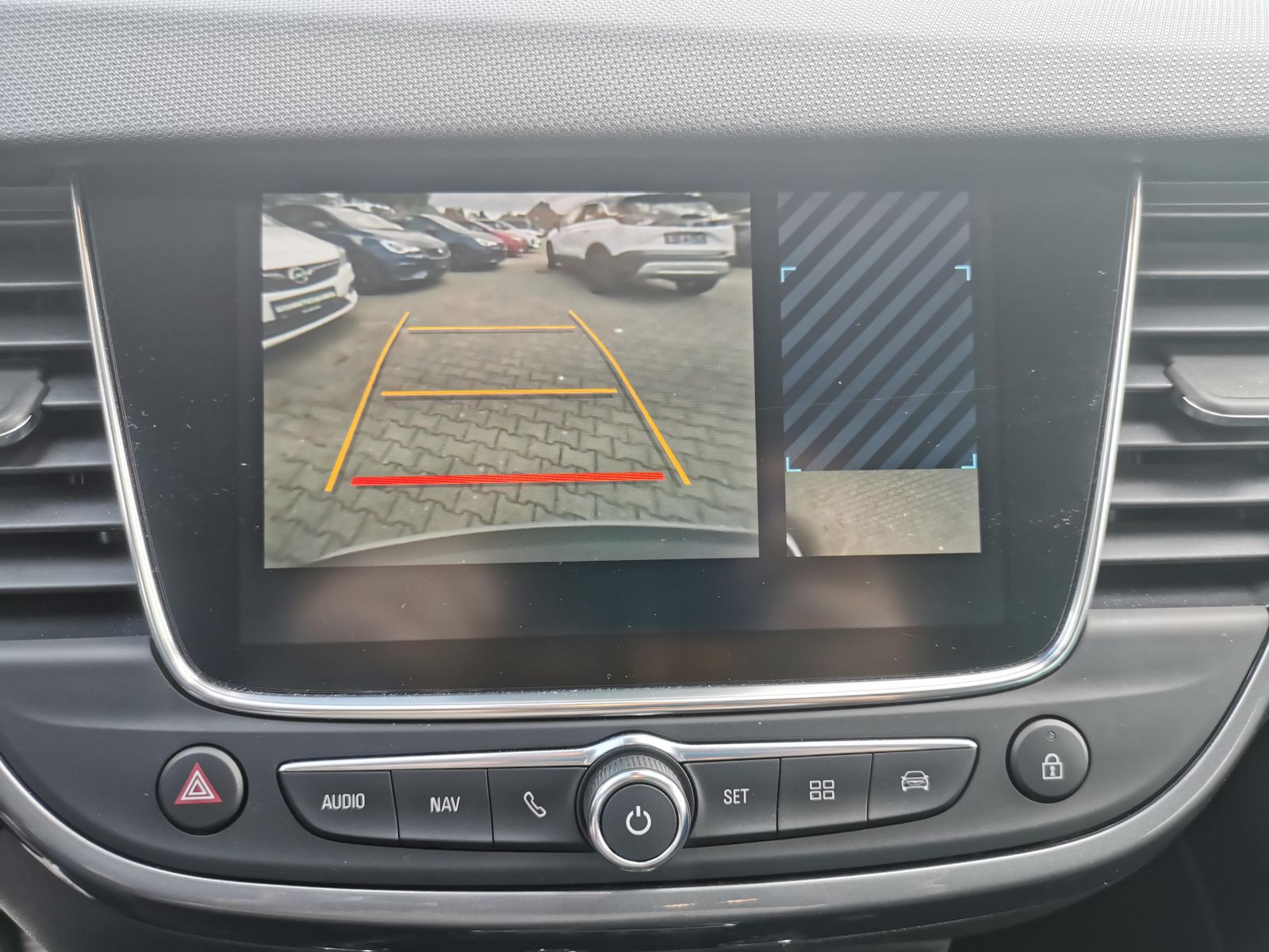 Fahrzeugabbildung Opel Crossland Ultimate*SHZ*PDC+Cam*Head-Up*Navi*